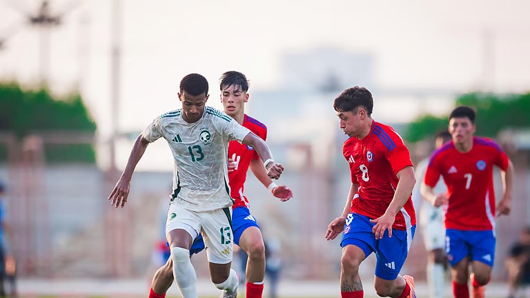 “الأخضر تحت 17” يتعادل مع تشيلي استعدادًا لكأس العالم 2025