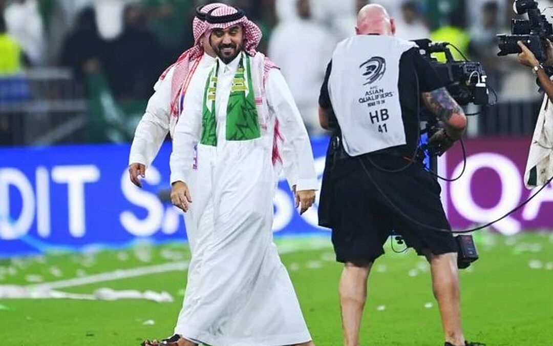 وزير الرياضة يهنئ القيادة بمناسبة تأهل المنتخب إلى مونديال 2026