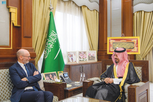 “أمير المدينة” يستقبل سفير المملكة المتحدة