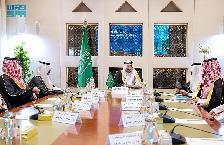“نائب أمير الرياض” يطلق مشروعي تطوير أدلة الإجراءات وجدول الصلاحيات ضمن الخطة الاستراتيجية للإمارة