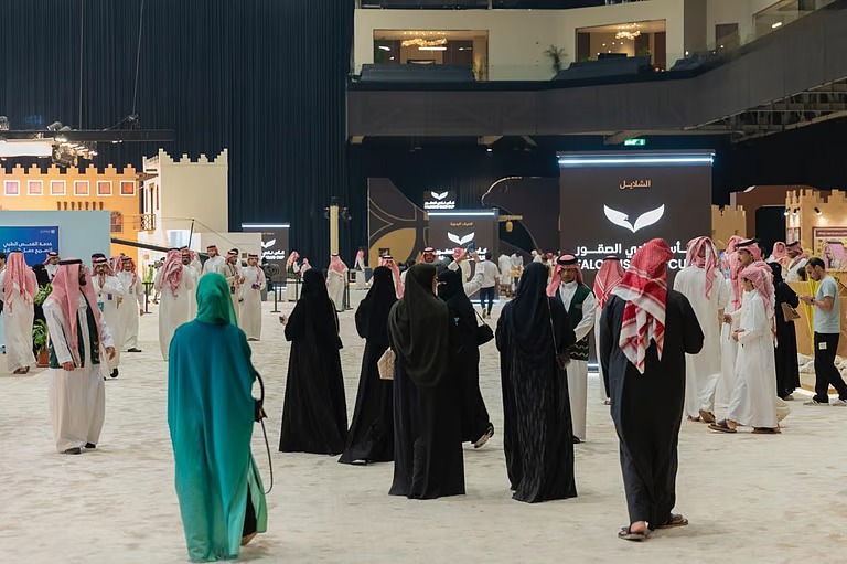 “كأس نادي الصقور 2025” تُنشِّط السياحة في المنطقة الشرقية خلال إجازة الخريف