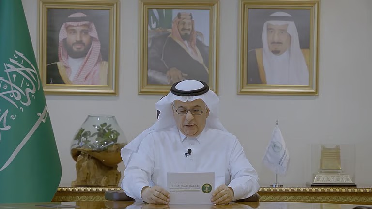 “وزير البيئة”.. يطلق مرحلة جديدة في قطاع إدارة النفايات