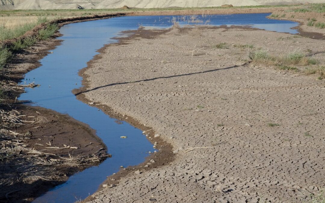 “طهران” تواجه خطر نفاد مياه الشرب بسبب شحّ في الخزان الرئيسي