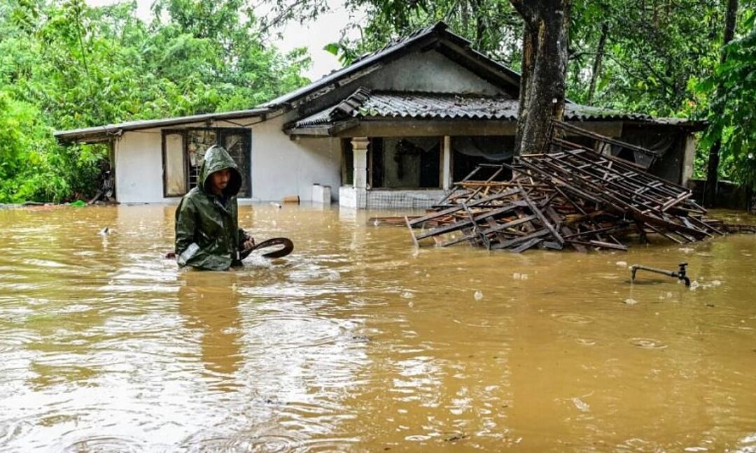 159 ضحية.. ارتفاع حصيلة ضحايا إعصار ديتواه في سريلانكا