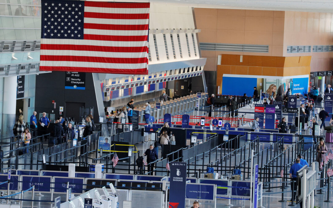 إلغاء 1,330 رحلة في أميركا مع اتساع تقليص الحركة الجوية