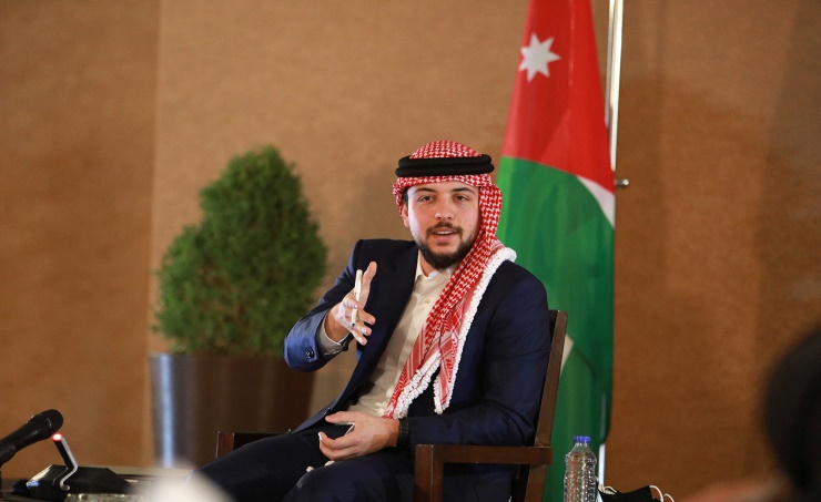 الأمير الحسين بن عبدالله يؤدي اليمين الدستورية نائباً لملك الأردن