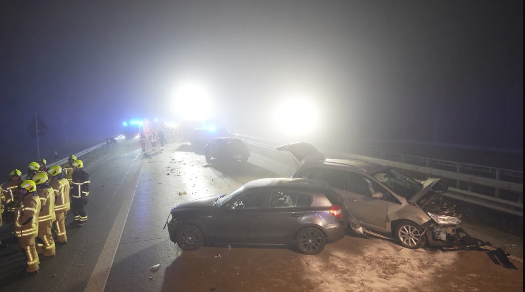 الجليد يتسبب في حوادث وإصابات بألمانيا