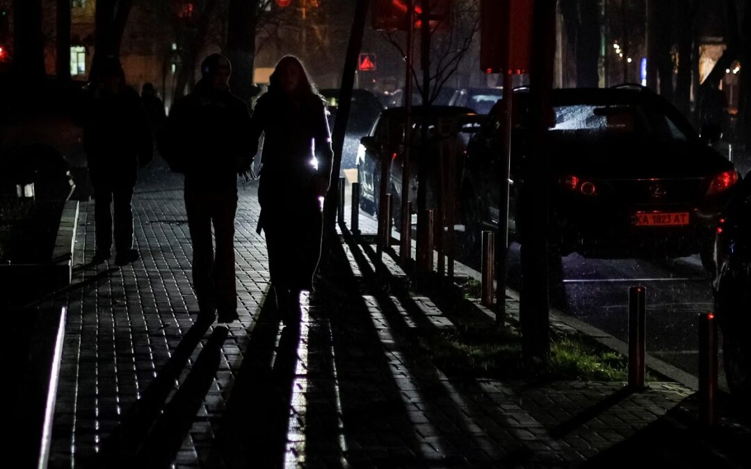 أوكرانيا: أكثر من مليون منزل بدون كهرباء في كييف ومحيطها بعد ضربات روسية