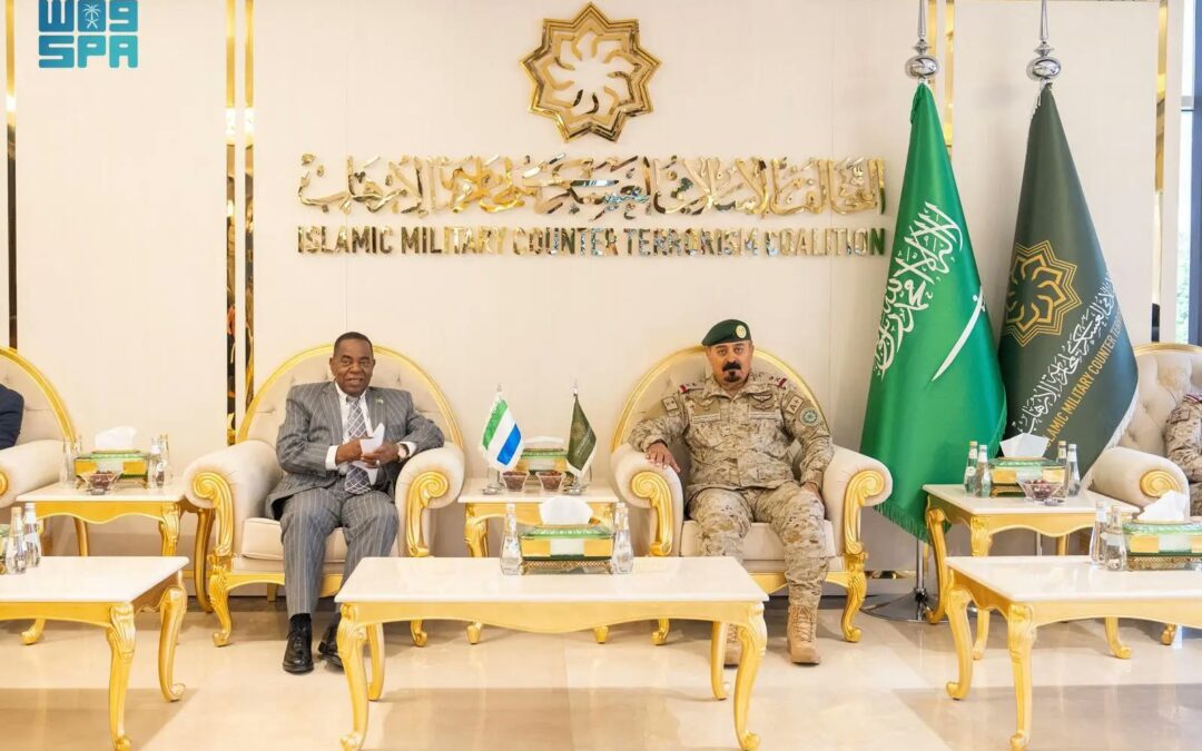 أمين “التحالف الإسلامي” يستضيف سفير سيراليون لدى المملكة