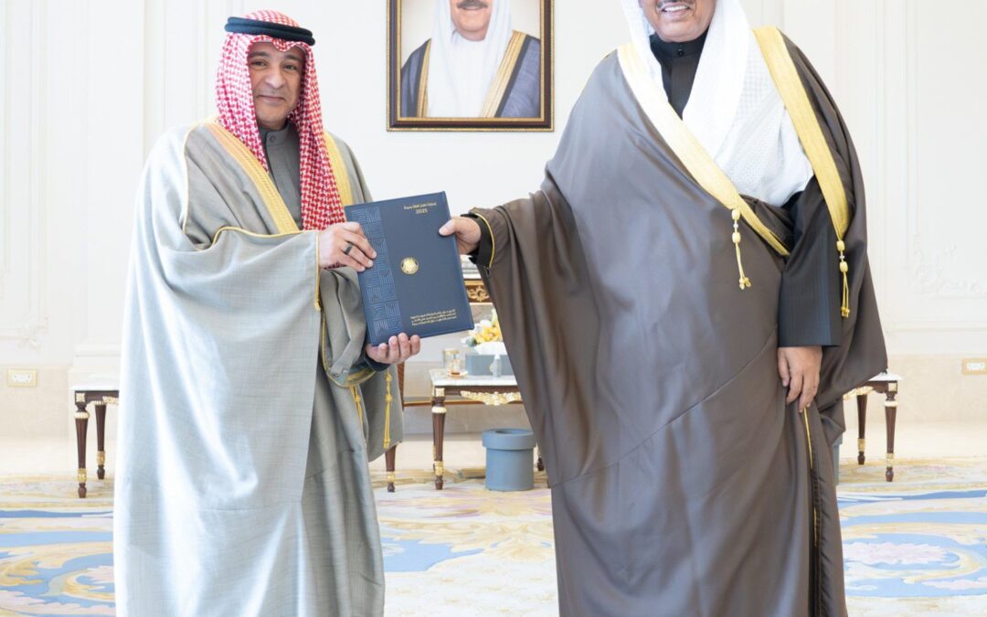 ولي عهد الكويت يستقبل معالي الأمين العام لمجلس التعاون