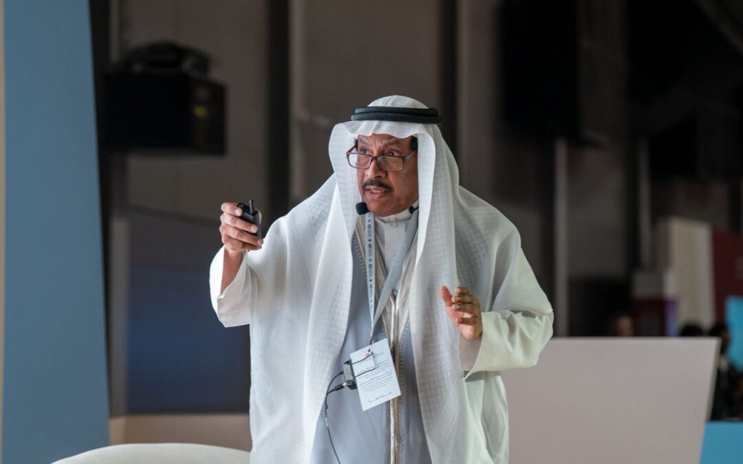 في معرض جدة للكتاب.. فيزيائي سعودي يقرأ المقامات الموسيقية من منظور علمي