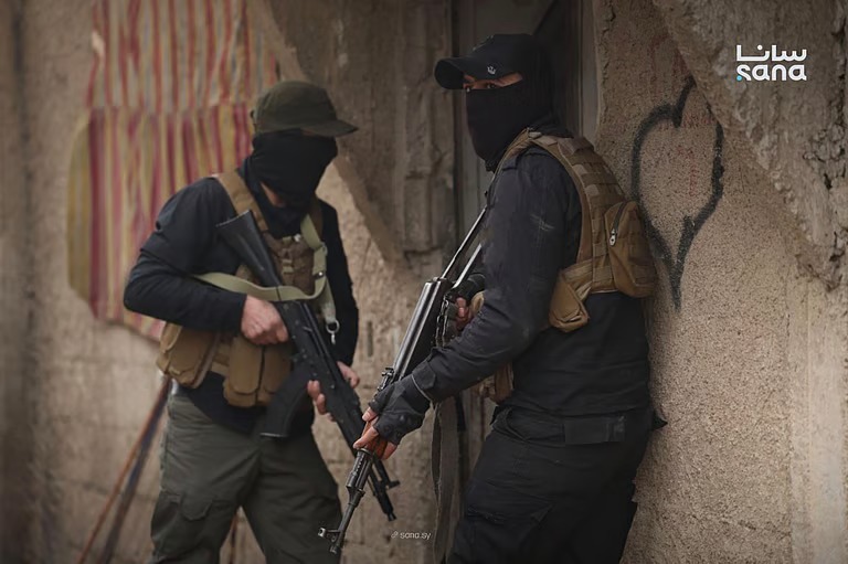 سوريا: مقتل قيادي بارز في “داعش” خلال عملية أمنية قرب دمشق