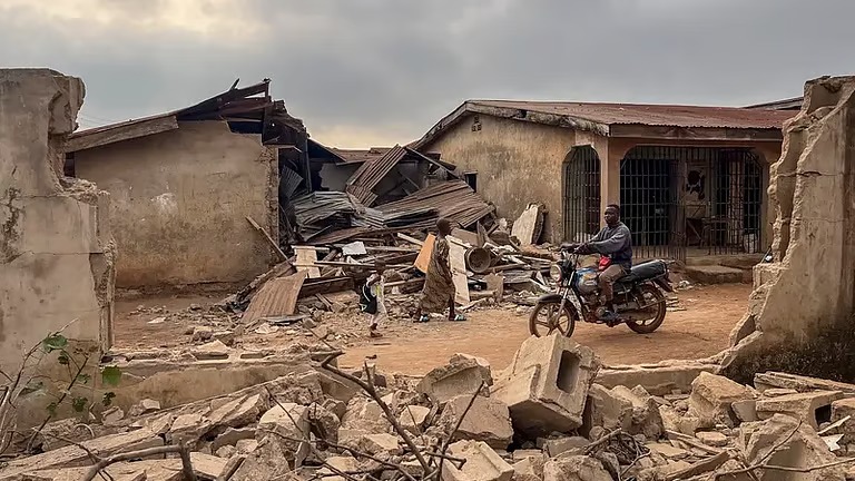 ضربات أمريكية تستهدف “داعش” و”لاكوراوا” في نيجيريا