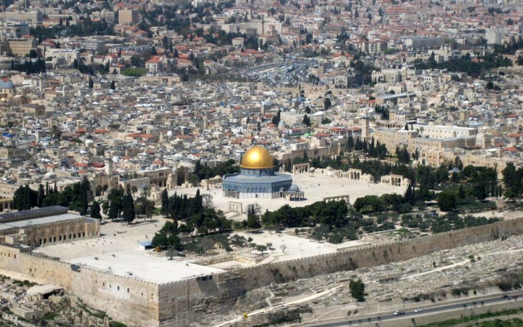 “القدس” تحذر من مخطط صهيوني لاقتلاع 33 تجمعًا بدويًا شرقي المحافظة