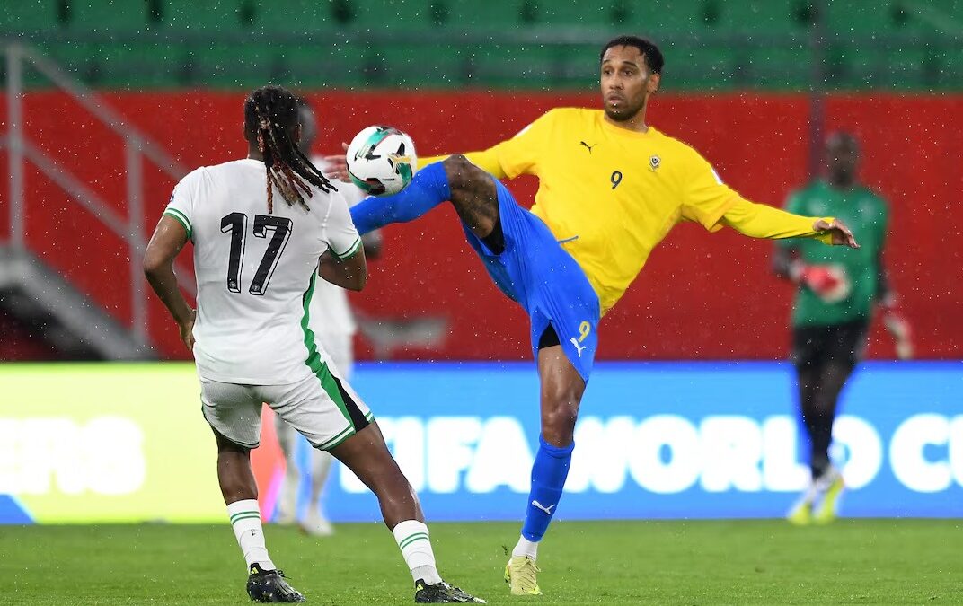 حكومة الغابون توقف المنتخب وتستبعد أوباميانج