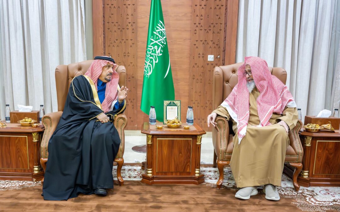 أمير الرياض يزور المفتي