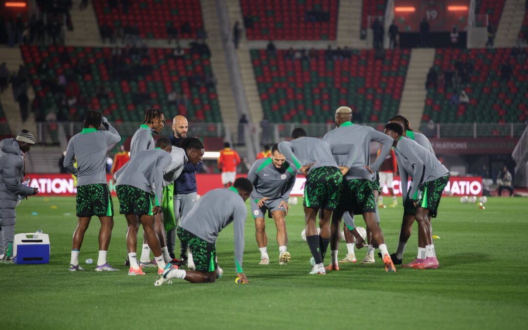 انتهاء أزمة مستحقات منتخب نيجيريا قبل مواجهة الجزائر