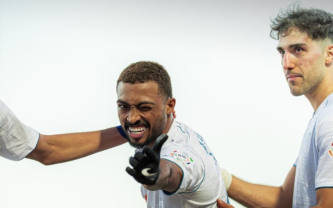 الفتح يتغلب على نيوم بقذيفة نايف مسعود