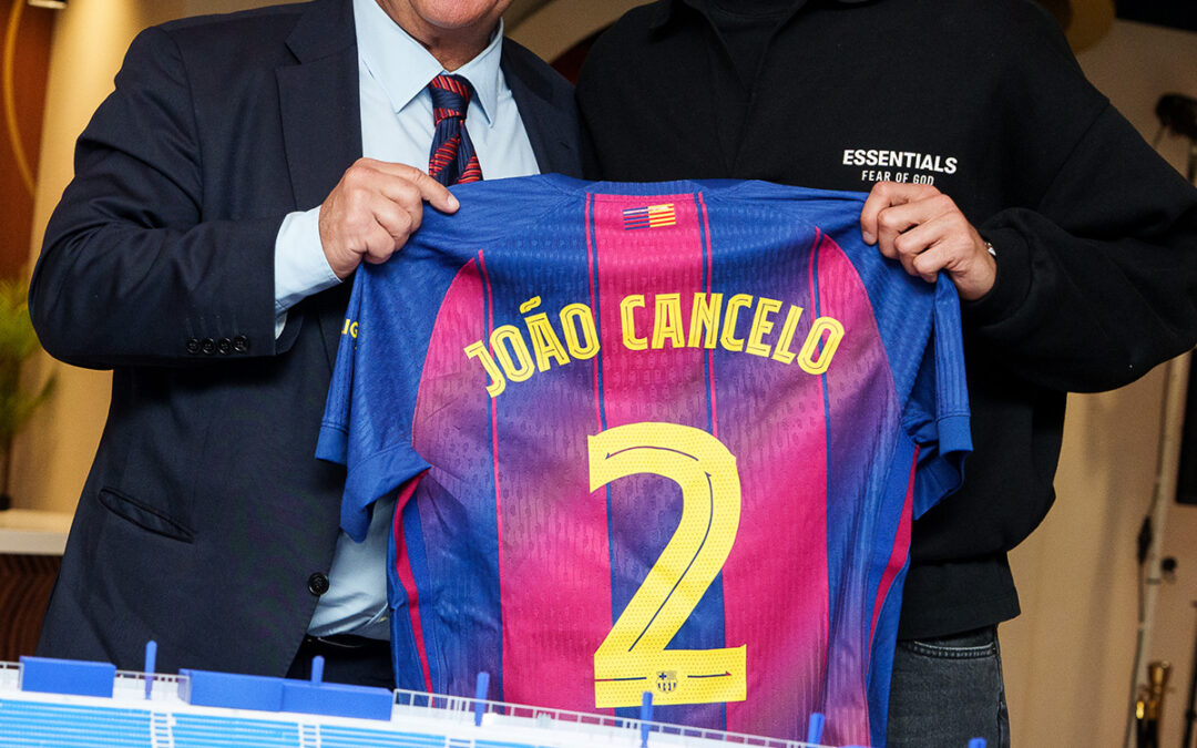 رسميا.. برشلونة يتعاقد مع لاعب الهلال كانسيلو