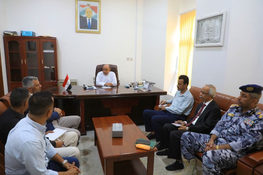 عضو مجلس القيادة الرئاسي اليمني يبحث مع الأمم المتحدة سبل تعزيز التعاون الأمني بحضرموت