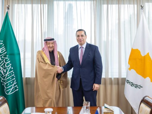 نائب وزير الخارجية يلتقي وزير خارجية قبرص