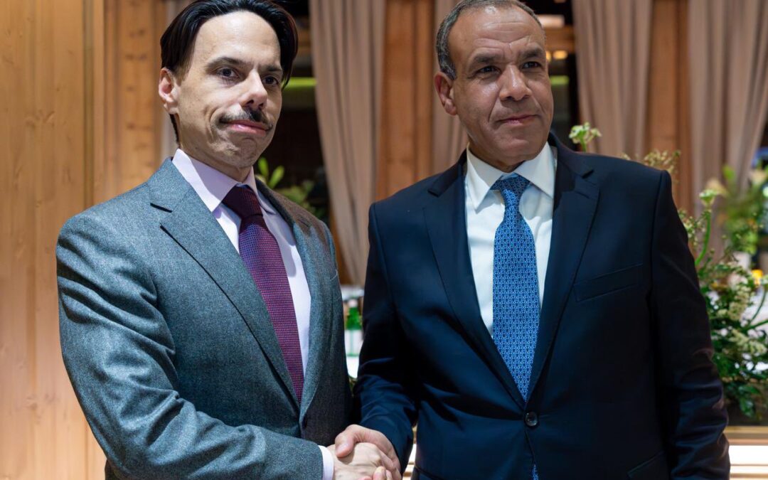 وزير خارجية ونظيره المصري يناقشان المستجدات في المنطقة