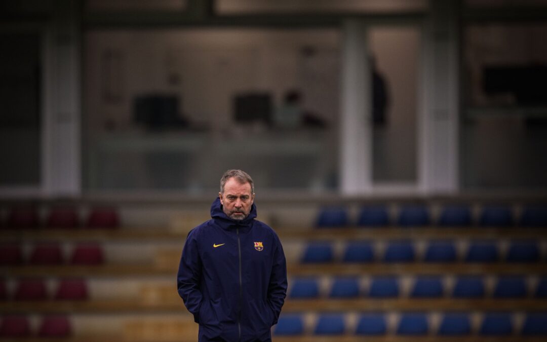 فليك يحذر من تكرار أخطاء الدفاع في برشلونة