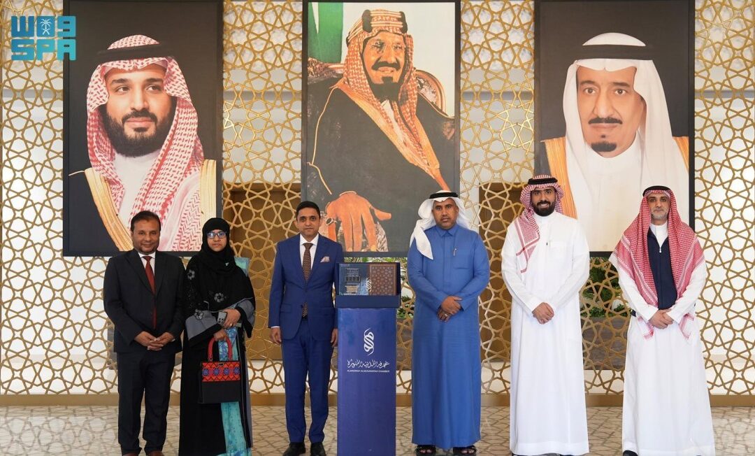 قنصل بنغلاديش بجدة يزور غرفة المدينة