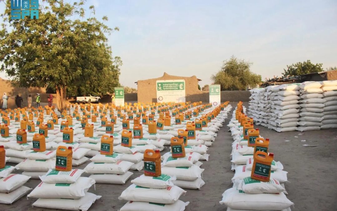 “إغاثي الملك” يوزع سلال غذائية في تشاد وأفغانستان