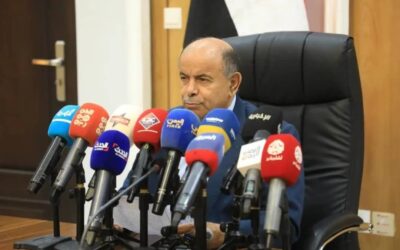 محافظ حضرموت يحيل قيادات عسكرية وأمنية بارزة للمحاكمة ويعيّن قيادة جديدة للمنطقة الثانية