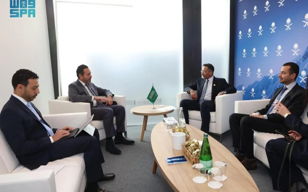 “الخريف” يبحث توسيع الشراكات الدولية على هامش «دافوس 2026»