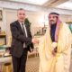 أمير القصيم يستقبل سفير جمهورية الجزائر لدى المملكة