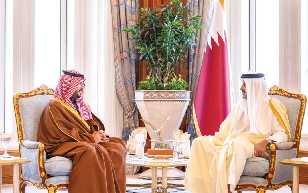 وزير الدفاع يبحث مع أمير قطر التطورات الإقليمية