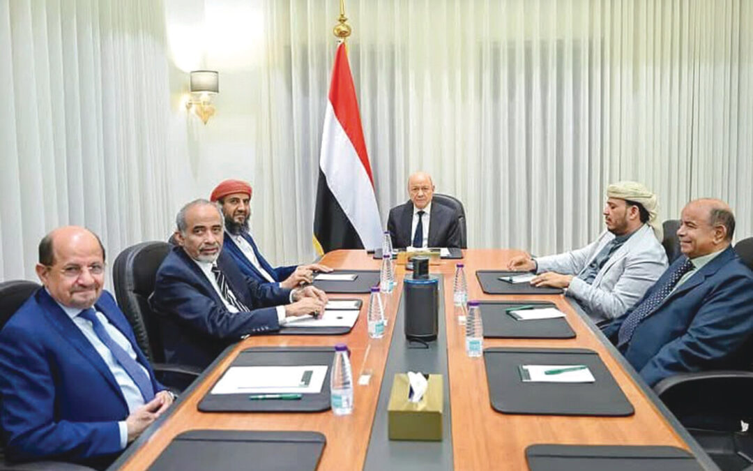 “الرئاسي اليمني”.. يشكل حكومة جديدة تشمل وزيرتين