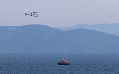 وفاة 18 شخصا إثر اصطدام قارب مهاجرين وزورق لخفر السواحل اليوناني