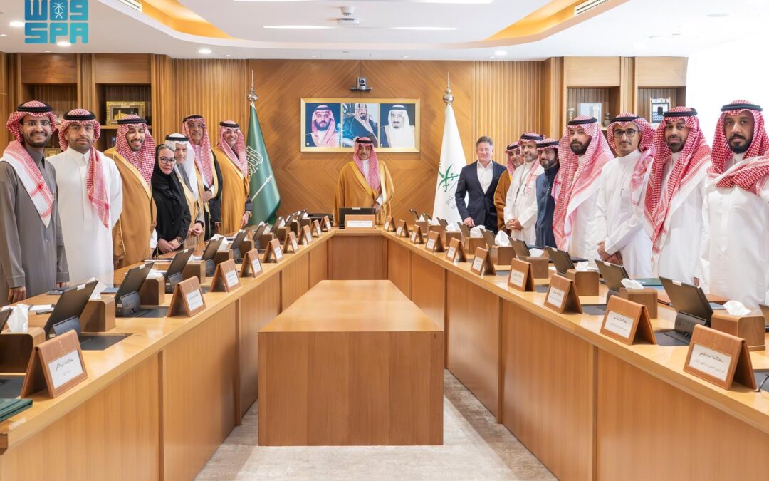 “وزارة الإعلام” توقع اتفاقيات مع 9 شركات لتأهيل الكفاءات الوطنية ضمن برنامج “ابتعاث الإعلام”