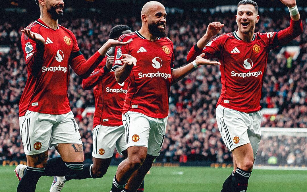 مانشستر يونايتد يهزم توتنهام ويحقق الانتصار الرابع تواليًا في «البريميرليغ»