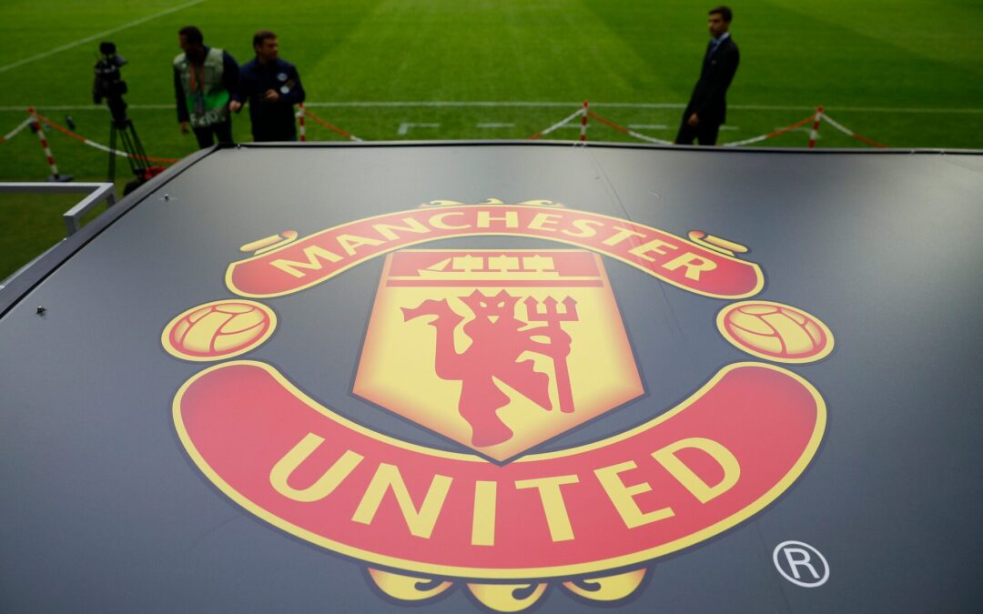 مان يونايتد يعلن عن زيادة في الأرباح بعد تسريح الموظفين