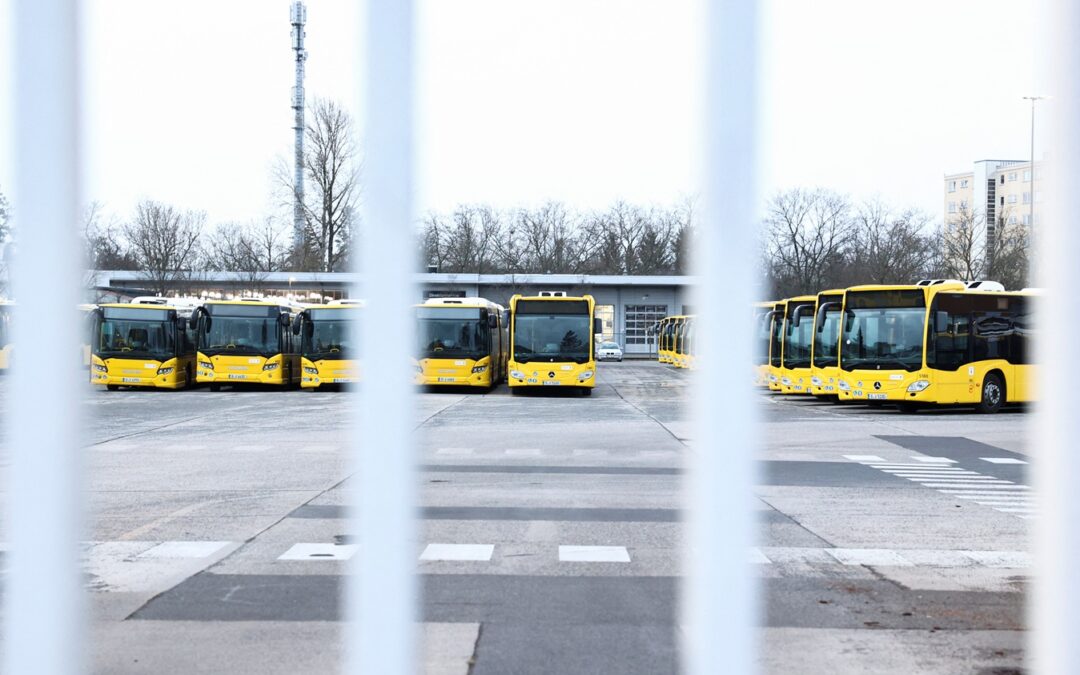 إضراب شامل يعطل النقل العام في ألمانيا اليوم الاثنين