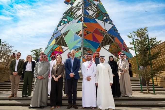 “وزير الرياضة” يستضيف ولي عهد بريطانيا ويطلعه على مشروع المسار الرياضي بالرياض