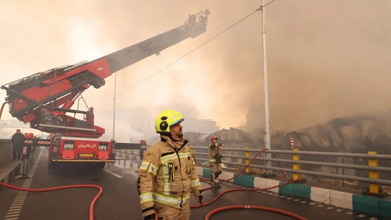احتواء حريق اندلع في ثكنة عسكرية في طهران