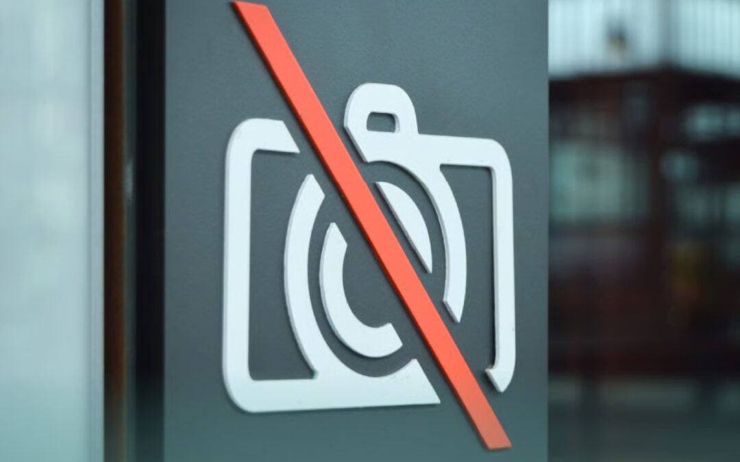 النيابة العامة: المساس بالخصوصية عبر الشبكة جريمة موجبة للعقوبة