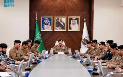 مدير الأمن العام يستعرض مع قادة قوات أمن العمرة خطط حماية ضيوف الرحمن في مكة