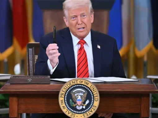 “ترامب” يكشف محادثات تفاوضية مع إيران محذرًا من عواقب خطيرة إذا فشل التوصل إلى اتفاق