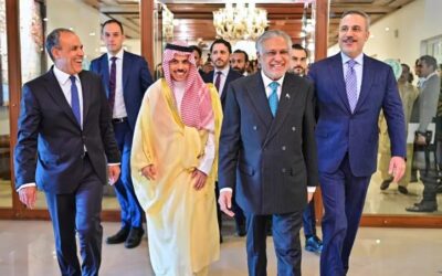 تحرّك رباعي يجمع السعودية وباكستان ومصر وتركيا لتمهيد مفاوضات أمريكية إيرانية لوقف التصعيد