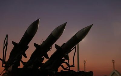 مصدر إيراني: الحرس الثوري يعلن مضاعفة هجماته ضد أمريكا وإسرائيل بدءا من الليلة