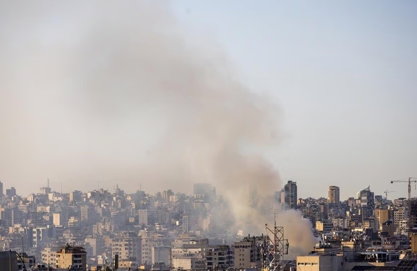 إيران تعلن مقتل 4 من دبلوماسييها في غارة صهيونية على بيروت