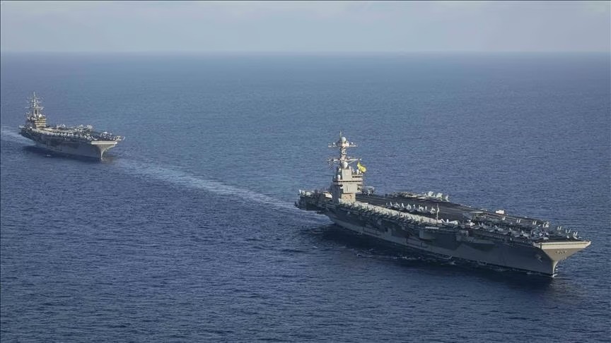 حريق في حاملة الطائرات الأمريكية “جيرالد آر فورد USS” بالبحر الأحمر