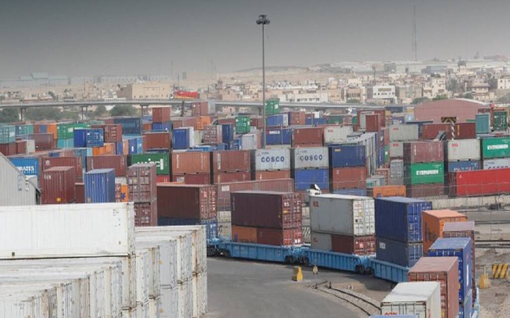 تمديد التخزين المجاني بالميناء الجاف بالرياض إلى 30 يومًا
