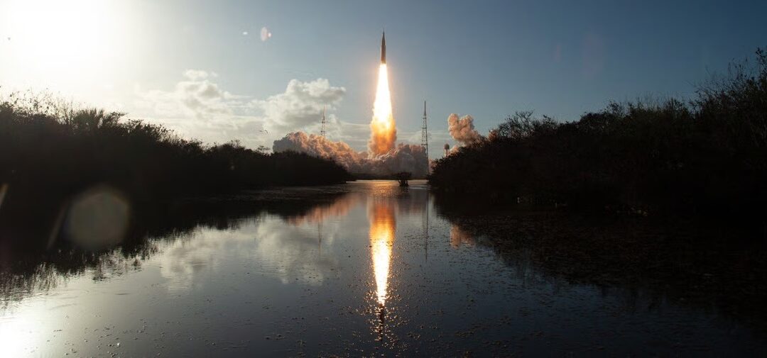 المملكة تطلق القمر الصناعي «شمس» كأول مهمة عربية لاستكشاف الفضاء